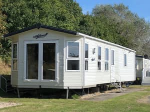 thumbnail: Exterior detail