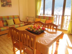 thumbnail: In-room dining
