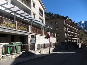 thumbnail: Exterior