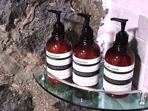 thumbnail: Bathroom amenities