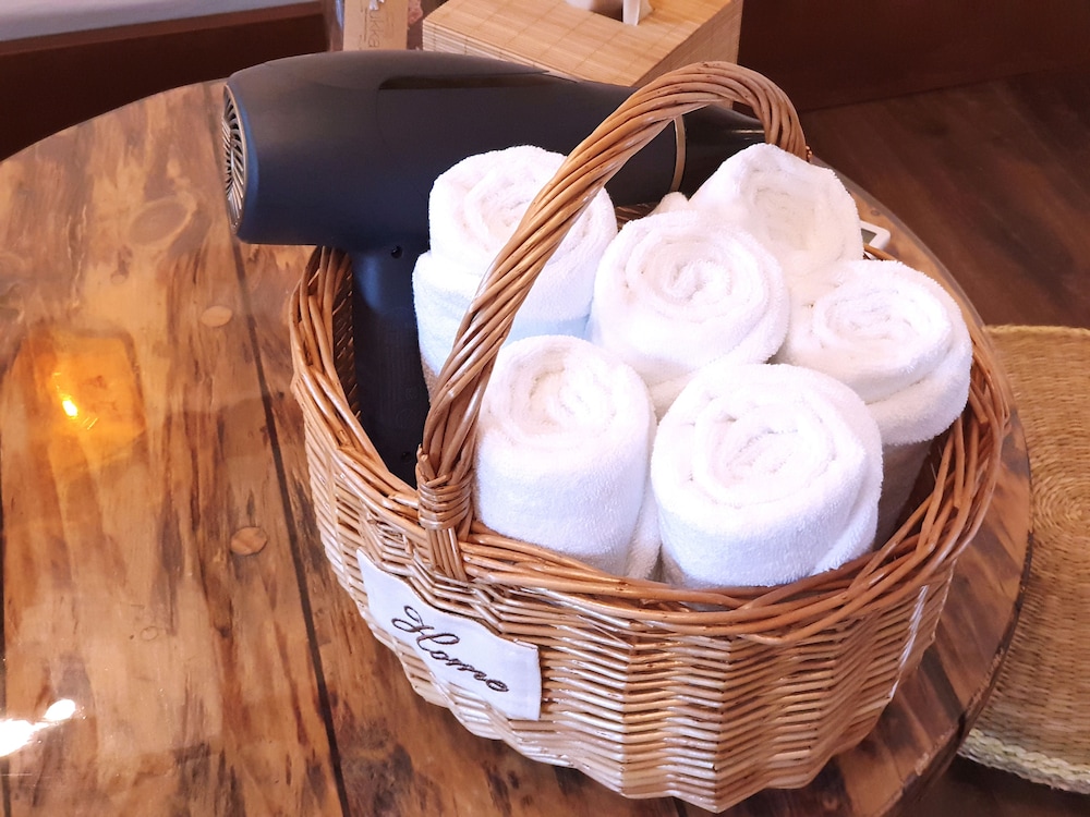 Bathroom amenities