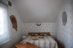 thumbnail: Front of property