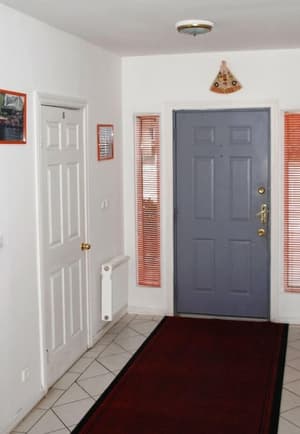 thumbnail: Interior detail