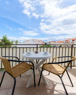 thumbnail: Balcony