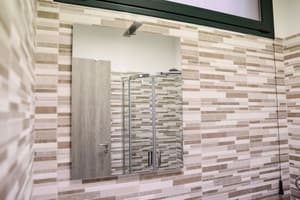 thumbnail: Bathroom amenities
