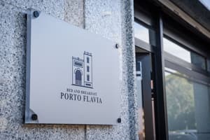 thumbnail: Exterior detail