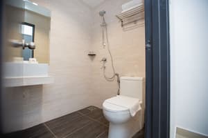 thumbnail: Bathroom