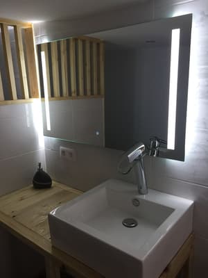 thumbnail: Bathroom sink