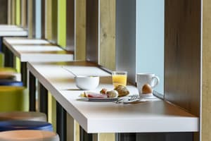 thumbnail: Breakfast area