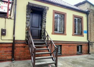 thumbnail: Property entrance