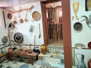 thumbnail: Interior