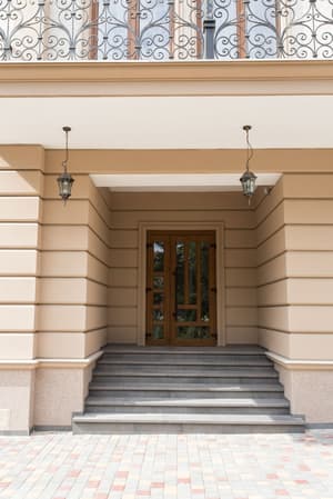 thumbnail: Front of property
