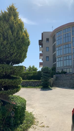 thumbnail: Property entrance