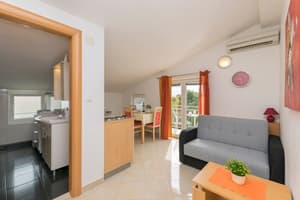 thumbnail: Living room