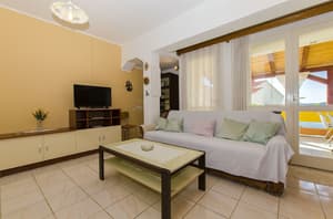 thumbnail: Living room