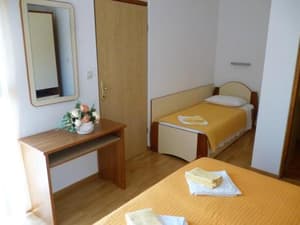 thumbnail: 172073815.jpg