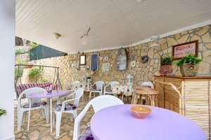 thumbnail: Terrace/patio