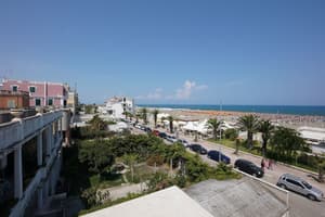 thumbnail: Exterior
