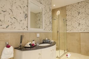 thumbnail: Bathroom sink