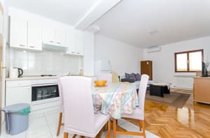 thumbnail: Private kitchen
