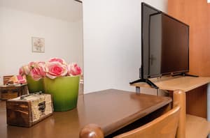 thumbnail: Interior