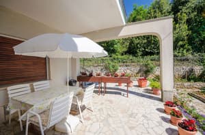 thumbnail: Terrace/patio