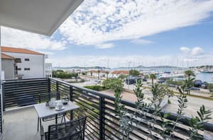 thumbnail: Terrace/patio