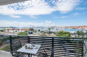 thumbnail: Terrace/patio