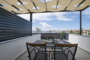 thumbnail: Terrace/patio