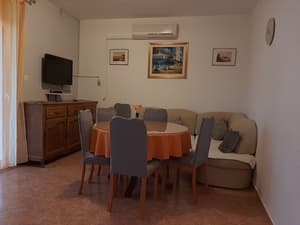 thumbnail: Living room