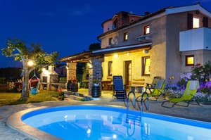 thumbnail: Outdoor pool