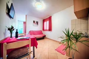 thumbnail: Dining