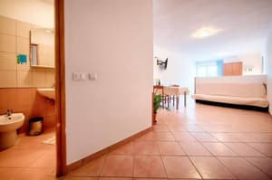 thumbnail: Hallway