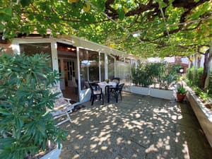 thumbnail: Terrace/patio