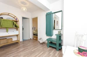 thumbnail: Hallway