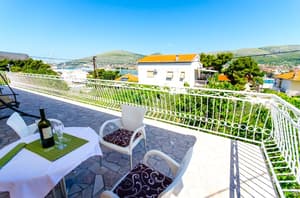 thumbnail: Balcony
