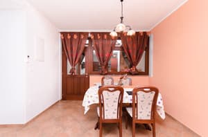 thumbnail: Dining