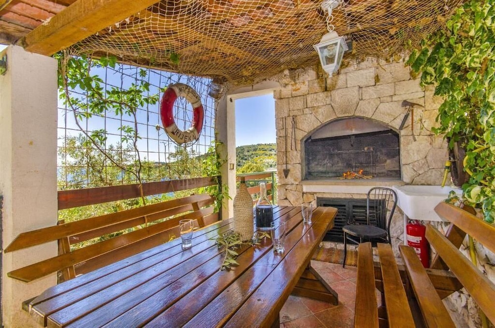 BBQ/picnic area