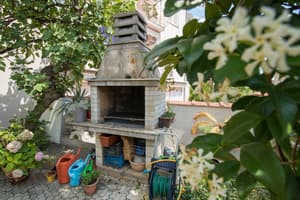 thumbnail: BBQ/picnic area
