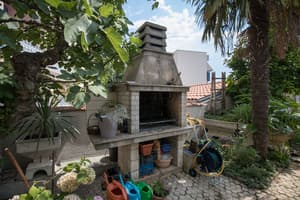 thumbnail: BBQ/picnic area