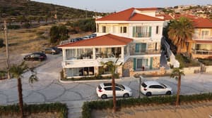 thumbnail: Exterior