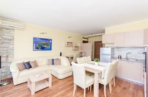 thumbnail: Living room