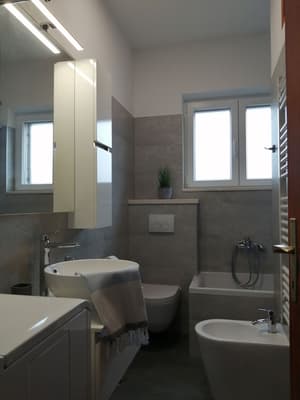 thumbnail: Bathroom