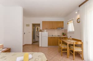 thumbnail: Interior
