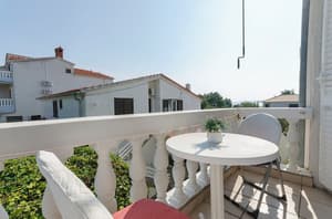 thumbnail: Balcony