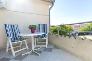 thumbnail: Balcony