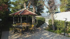 thumbnail: BBQ/picnic area