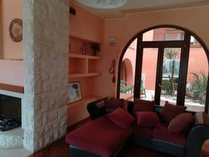thumbnail: Interior