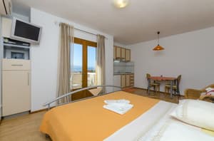thumbnail: Interior