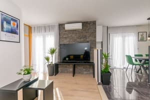 thumbnail: Living room